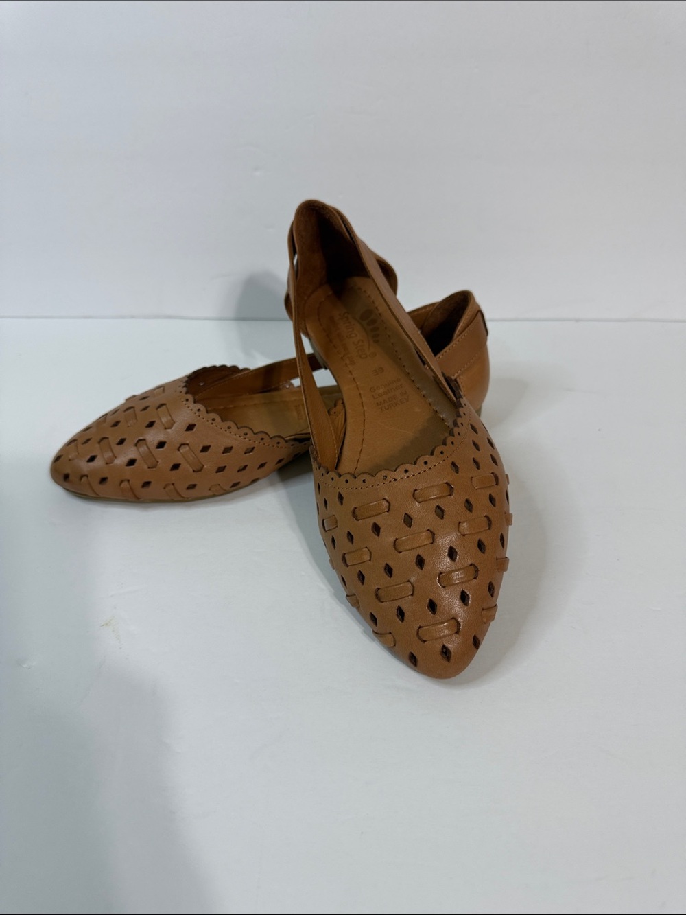 Spring Step Women's Tan Cutout Pointed Slip-On Flats